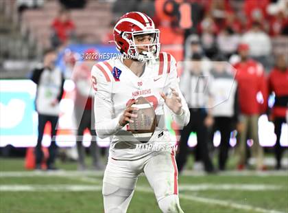 Thumbnail 2 in Mater Dei vs. St. John Bosco photogallery.