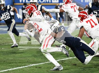 Thumbnail 3 in Mater Dei vs. St. John Bosco photogallery.