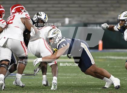 Thumbnail 2 in Mater Dei vs. St. John Bosco photogallery.