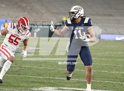 Thumbnail 1 in Mater Dei vs. St. John Bosco photogallery.