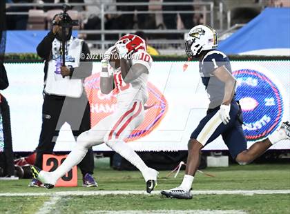 Thumbnail 2 in Mater Dei vs. St. John Bosco photogallery.