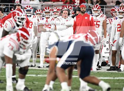 Thumbnail 3 in Mater Dei vs. St. John Bosco photogallery.