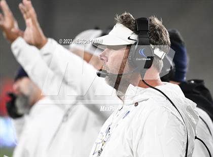 Thumbnail 1 in Mater Dei vs. St. John Bosco photogallery.
