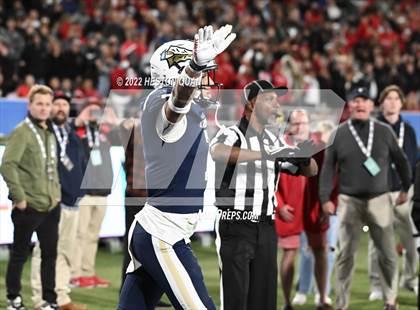 Thumbnail 2 in Mater Dei vs. St. John Bosco photogallery.