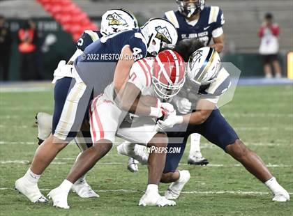Thumbnail 1 in Mater Dei vs. St. John Bosco photogallery.