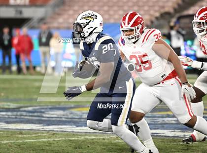 Thumbnail 2 in Mater Dei vs. St. John Bosco photogallery.