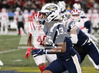 Thumbnail 3 in Mater Dei vs. St. John Bosco photogallery.