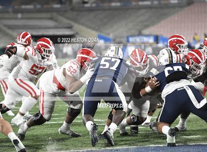 Thumbnail 3 in Mater Dei vs. St. John Bosco photogallery.