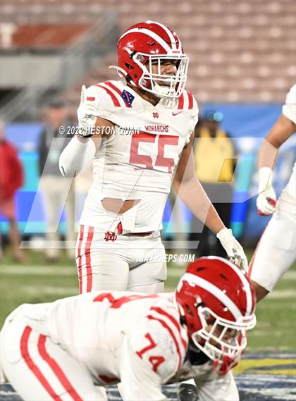 Thumbnail 1 in Mater Dei vs. St. John Bosco photogallery.