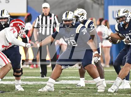 Thumbnail 3 in Mater Dei vs. St. John Bosco photogallery.