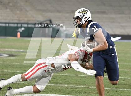 Thumbnail 2 in Mater Dei vs. St. John Bosco photogallery.