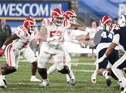 Thumbnail 2 in Mater Dei vs. St. John Bosco photogallery.