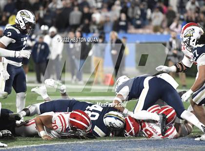 Thumbnail 1 in Mater Dei vs. St. John Bosco photogallery.