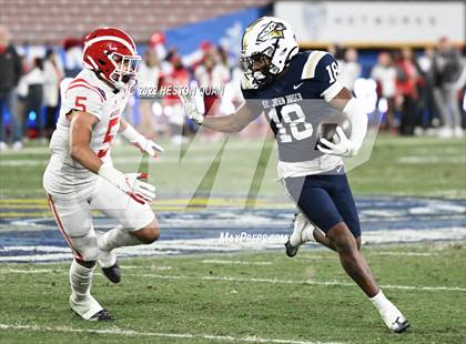 Thumbnail 3 in Mater Dei vs. St. John Bosco photogallery.