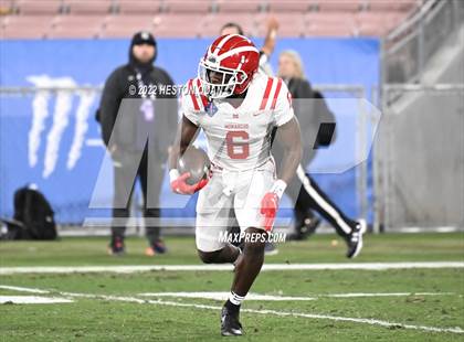 Thumbnail 2 in Mater Dei vs. St. John Bosco photogallery.