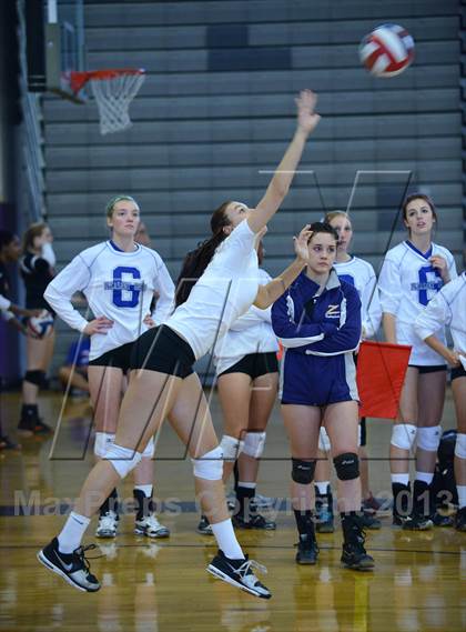 Thumbnail 2 in Archbishop Mitty vs. Pleasant Grove (Durango Fall Classic) photogallery.