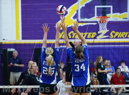 Thumbnail 2 in Archbishop Mitty vs. Pleasant Grove (Durango Fall Classic) photogallery.