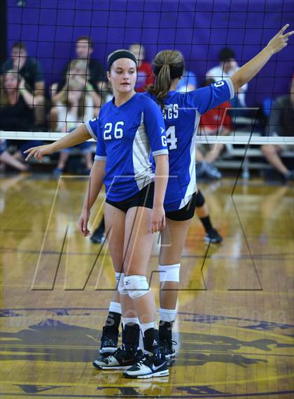 Thumbnail 1 in Archbishop Mitty vs. Pleasant Grove (Durango Fall Classic) photogallery.