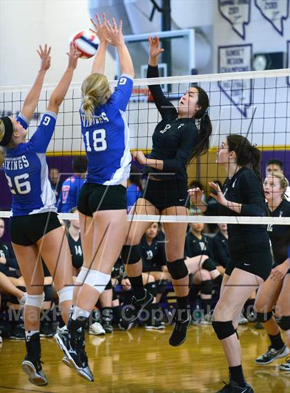 Thumbnail 1 in Archbishop Mitty vs. Pleasant Grove (Durango Fall Classic) photogallery.