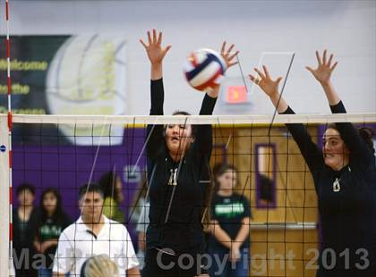 Thumbnail 1 in Archbishop Mitty vs. Pleasant Grove (Durango Fall Classic) photogallery.