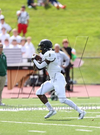 Thumbnail 2 in Paramus Catholic @ Delbarton photogallery.