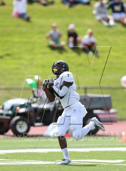 Thumbnail 1 in Paramus Catholic @ Delbarton photogallery.