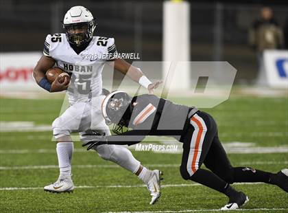 Thumbnail 2 in Archbishop Hoban vs. Washington (OHSAA D2 Final) photogallery.