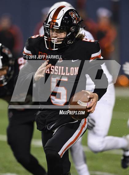 Thumbnail 1 in Archbishop Hoban vs. Washington (OHSAA D2 Final) photogallery.