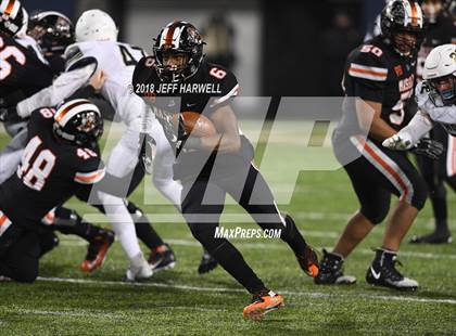 Thumbnail 2 in Archbishop Hoban vs. Washington (OHSAA D2 Final) photogallery.