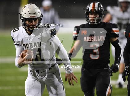 Thumbnail 3 in Archbishop Hoban vs. Washington (OHSAA D2 Final) photogallery.