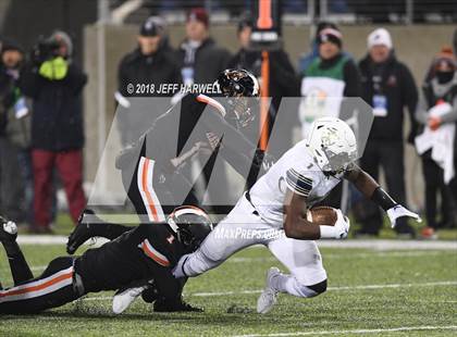 Thumbnail 3 in Archbishop Hoban vs. Washington (OHSAA D2 Final) photogallery.