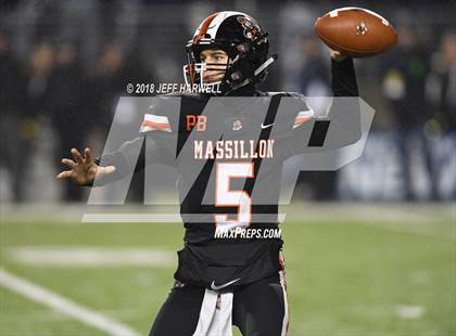 Thumbnail 3 in Archbishop Hoban vs. Washington (OHSAA D2 Final) photogallery.