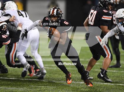 Thumbnail 3 in Archbishop Hoban vs. Washington (OHSAA D2 Final) photogallery.