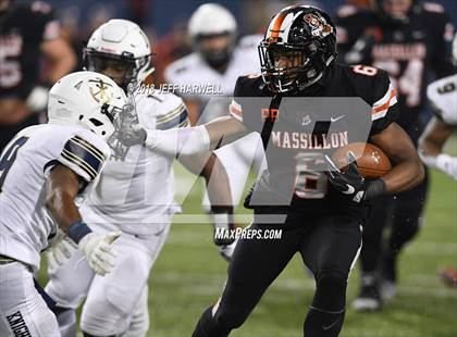 Thumbnail 1 in Archbishop Hoban vs. Washington (OHSAA D2 Final) photogallery.