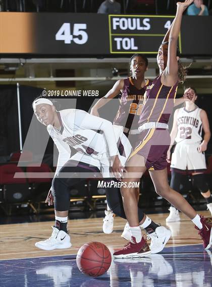Thumbnail 1 in Ossining vs Christ the King (Crusaders Classic) photogallery.