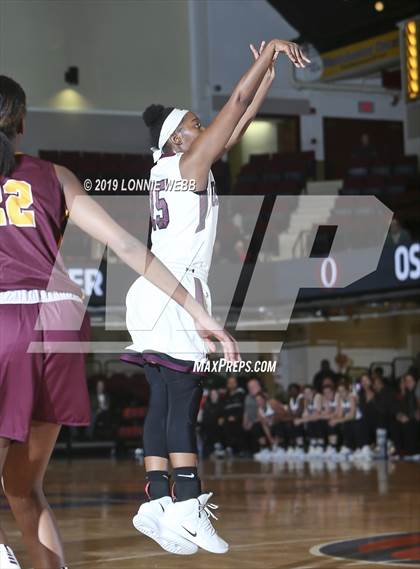 Thumbnail 2 in Ossining vs Christ the King (Crusaders Classic) photogallery.