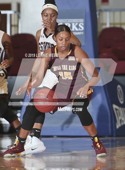 Thumbnail 2 in Ossining vs Christ the King (Crusaders Classic) photogallery.