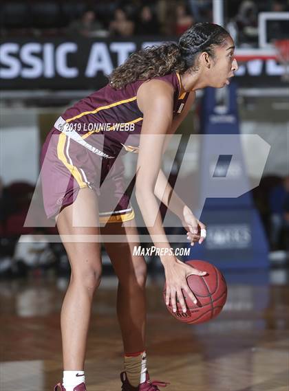 Thumbnail 1 in Ossining vs Christ the King (Crusaders Classic) photogallery.