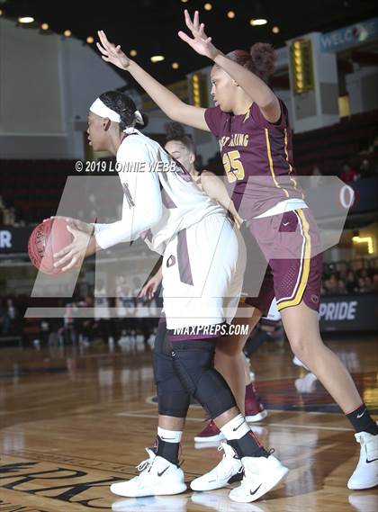 Thumbnail 2 in Ossining vs Christ the King (Crusaders Classic) photogallery.