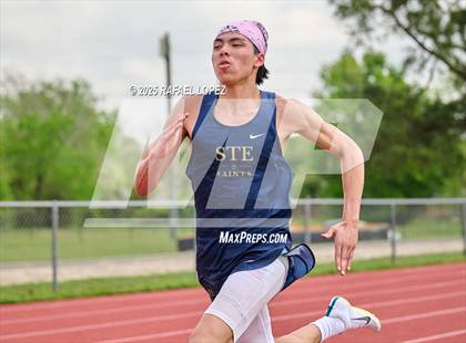 Thumbnail 1 in Northland Christian Relays (100M) photogallery.