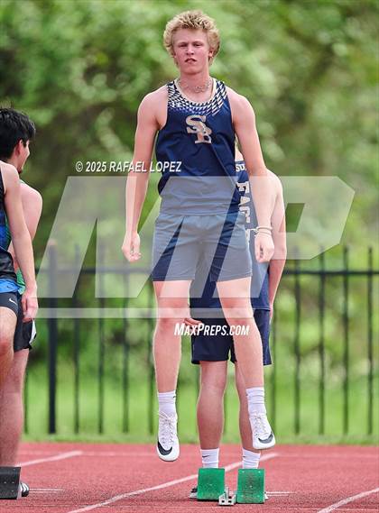 Thumbnail 2 in Northland Christian Relays (100M) photogallery.