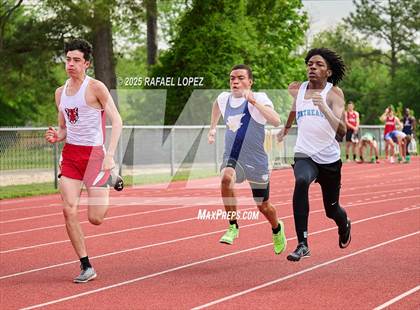 Thumbnail 3 in Northland Christian Relays (100M) photogallery.