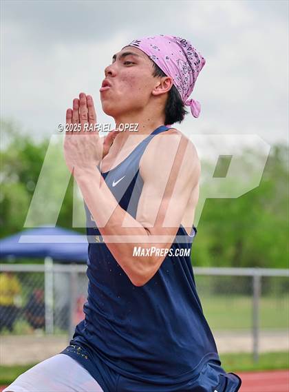 Thumbnail 2 in Northland Christian Relays (100M) photogallery.