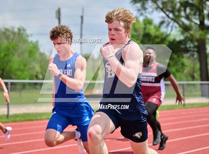 Thumbnail 1 in Northland Christian Relays (100M) photogallery.