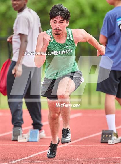 Thumbnail 1 in Northland Christian Relays (100M) photogallery.