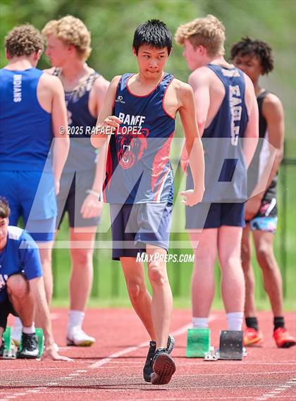 Thumbnail 1 in Northland Christian Relays (100M) photogallery.