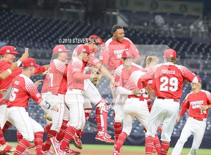 Thumbnail 3 in Perfect Game All-American Classic (East vs. West) photogallery.