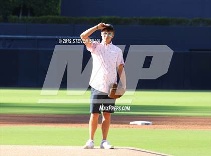 Thumbnail 2 in Perfect Game All-American Classic (East vs. West) photogallery.