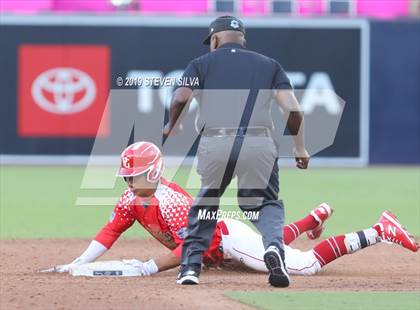 Thumbnail 2 in Perfect Game All-American Classic (East vs. West) photogallery.