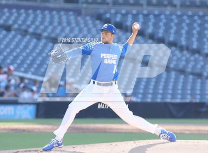 Thumbnail 2 in Perfect Game All-American Classic (East vs. West) photogallery.